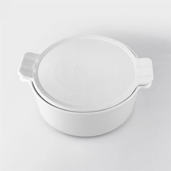 Round ceramic baking dish 2